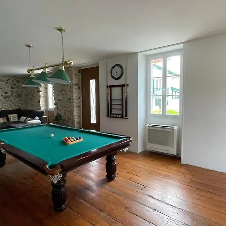 Hostel Le Doolies - Holiday Μπιαρίτζ