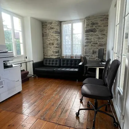 Le Doolies - Holiday Hostel *