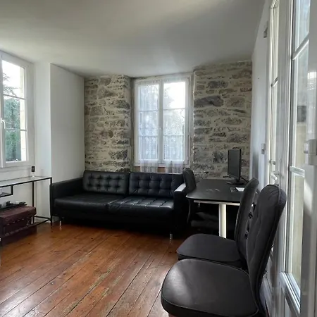 Le Doolies - Holiday