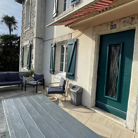 Hostel Le Doolies - Holiday