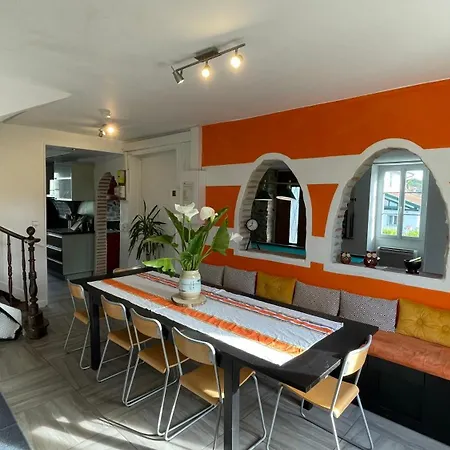 Le Doolies - Holiday