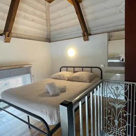 Le Doolies - Holiday * Μπιαρίτζ