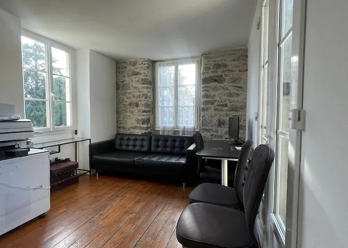 Le Doolies - Holiday