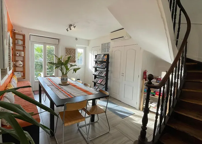 Le Doolies - Holiday Hostel Biarritz