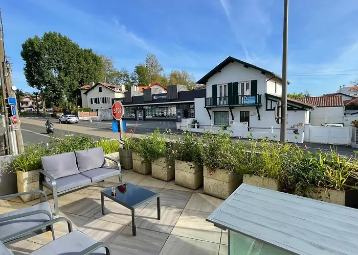 Le Doolies - Holiday *