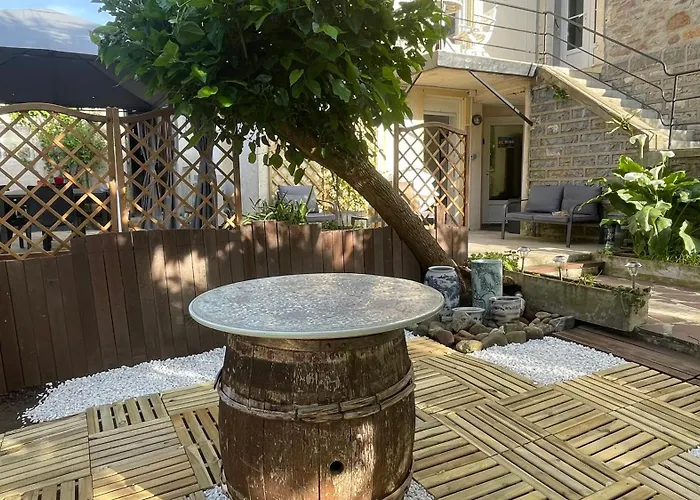 Le Doolies - Holiday Hostel *