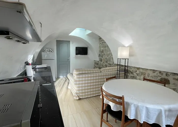 Hostel Le Doolies - Holiday