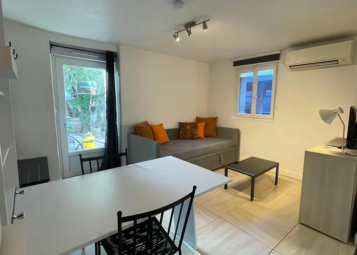 Hostel Le Doolies - Holiday Biarritz